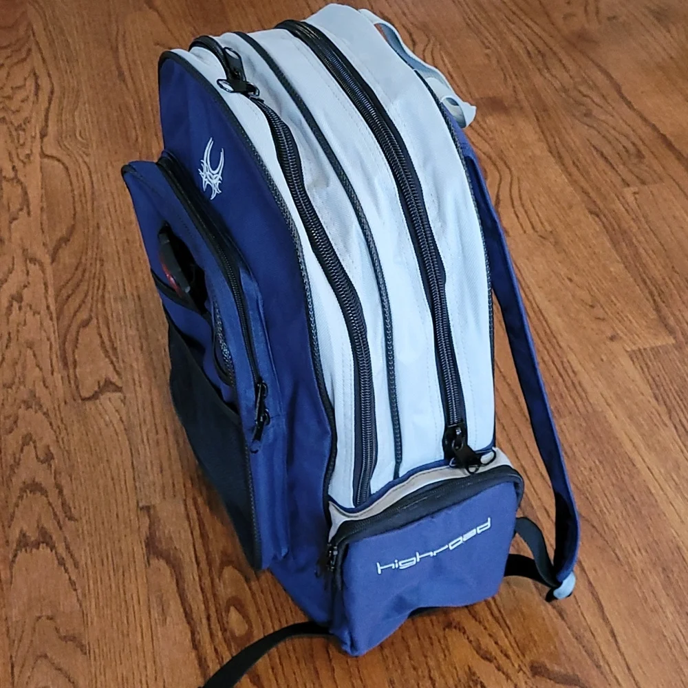 Highroad Unisex 3 Compartment Heavy Duty Hiking Backpack with Blinking Light